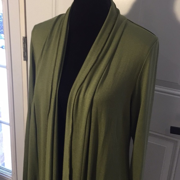 Basic By Yest Yessica Long Olive Green Cardigan Sweater Size 12 - Picture 2 of 15